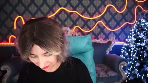 Snapshot of roxy_rayy chatting on January 7, 2025, 5:09 pm roxy_rayy online show from January 7, 2025, 5:09 pm