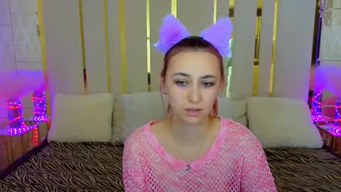 Snapshot of roxy_rayy chatting on September 22, 2025, 6:15 am roxy_rayy online show from September 22, 2025, 6:15 am