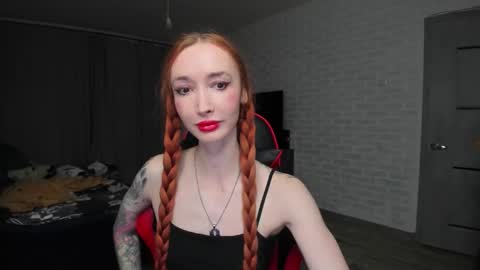 Snapshot of roxy_silver chatting on October 26, 2025, 7:09 pm Roxy online show from October 26, 2025, 7:09 pm