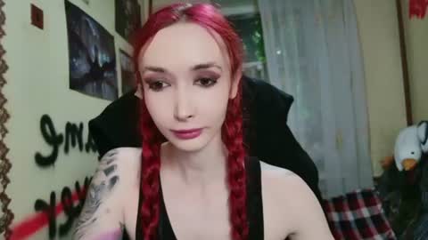 Roxy online show from June 17, 2026, 2:40 pm