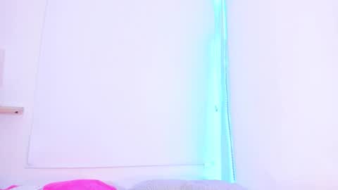 roxy_stone1 online show from January 9, 2026, 8:21 pm