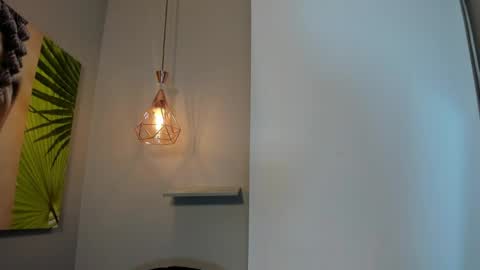 Snapshot of roxy_stone1 chatting on May 25, 2026, 7:31 pm roxy_stone1 online show from May 25, 2026, 7:31 pm