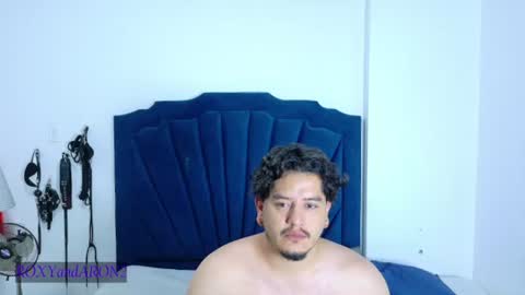 RoxyAron online show from July 31, 2026, 10:58 am