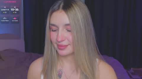 Snapshot of roxychilli chatting on September 27, 2025, 9:20 pm Roxy online show from September 27, 2025, 9:20 pm