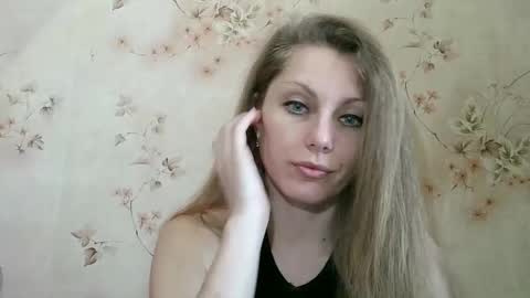 Snapshot of roxyfox18x01 chatting on March 2, 2026, 6:58 am roxyfox18x01 online show from March 2, 2026, 6:58 am