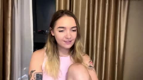 Roxy online show from May 27, 2026, 2:25 pm
