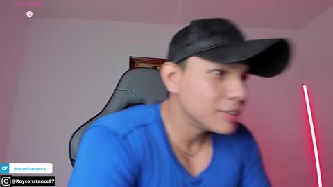 Snapshot of roy__constance chatting on October 4, 2025, 4:32 am Roy Constance online show from October 4, 2025, 4:32 am