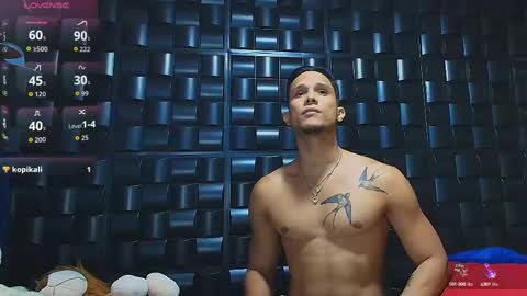 Snapshot of roy_barney chatting on September 30, 2025, 7:19 pm ANTONIO online show from September 30, 2025, 7:19 pm