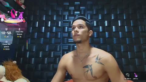 Snapshot of roy_barney chatting on October 4, 2025, 7:12 pm ANTONIO online show from October 4, 2025, 7:12 pm