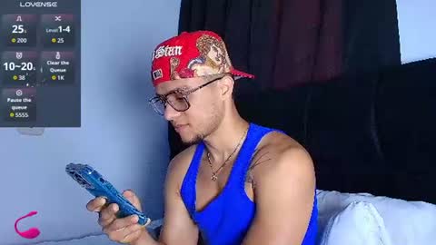 Snapshot of roy_barney chatting on July 23, 2026, 7:01 pm ANTONIO online show from July 23, 2026, 7:01 pm