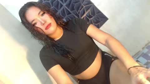 royaltymarcela6969 online show from October 26, 2025, 10:43 am