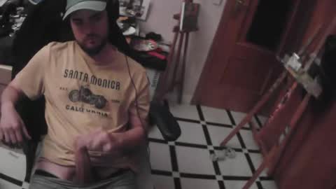 Snapshot of royer04 chatting on October 18, 2025, 11:05 pm royer04 online show from October 18, 2025, 11:05 pm