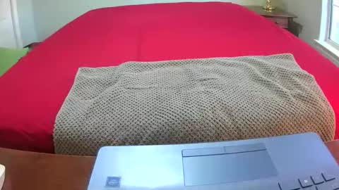 Snapshot of royer8650 chatting on November 20, 2025, 9:03 pm Lookingaround online show from November 20, 2025, 9:03 pm