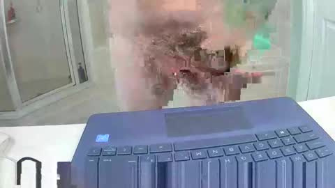 Snapshot of royer8650 chatting on May 16, 2026, 7:34 pm Lookingaround online show from May 16, 2026, 7:34 pm