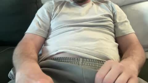 roythegil online show from May 9, 2026, 9:42 pm