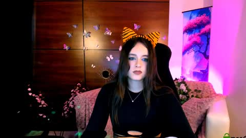 Im Rozmary nice to meet you 3 online show from January 6, 2025, 5:06 pm