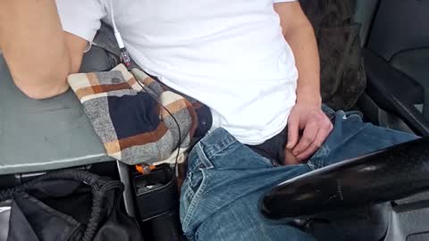 Snapshot of rpm3x3 chatting on December 29, 2024, 5:33 pm Hmmm... online show from December 29, 2024, 5:33 pm