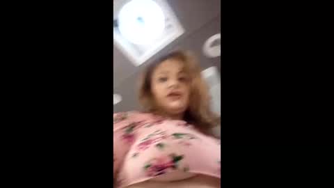 rraineonme online show from February 8, 2026, 12:14 am