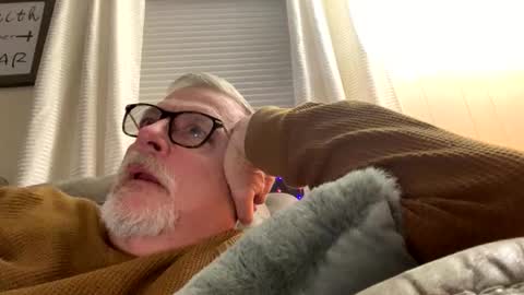 rs006 online show from December 15, 2025, 3:22 am