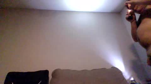 rubbingoneout714 online show from December 1, 2025, 11:10 pm