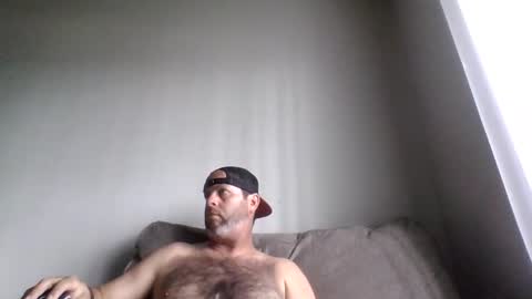 rubbingoneout714 online show from May 11, 2026, 5:54 pm