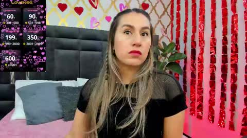 Snapshot of rubby_taylor chatting on February 14, 2025, 2:33 pm RubbyTaylor online show from February 14, 2025, 2:33 pm
