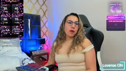Snapshot of rubby_taylor chatting on February 25, 2025, 6:31 pm RubbyTaylor online show from February 25, 2025, 6:31 pm