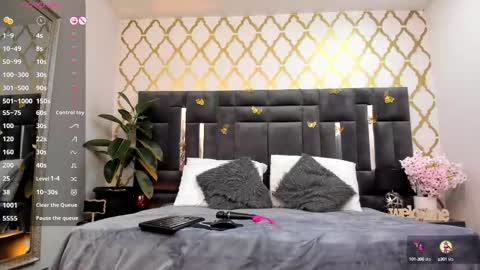 Snapshot of rubby_taylor chatting on October 11, 2025, 12:04 pm RubbyTaylor online show from October 11, 2025, 12:04 pm