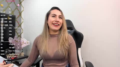 Snapshot of rubby_taylor chatting on October 15, 2025, 3:12 pm RubbyTaylor online show from October 15, 2025, 3:12 pm