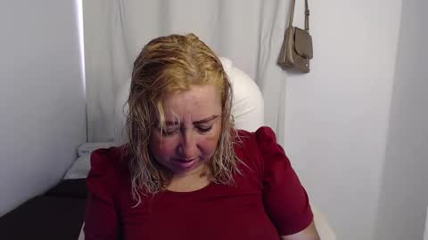 Snapshot of rubi_halliwey chatting on September 28, 2025, 2:11 pm Rubi online show from September 28, 2025, 2:11 pm