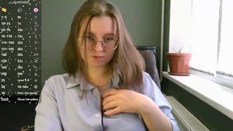 ruby_doyle online show from October 16, 2025, 7:20 am