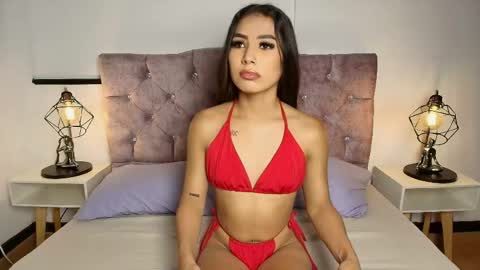 ruby_rouge_ online show from May 19, 2026, 7:09 pm