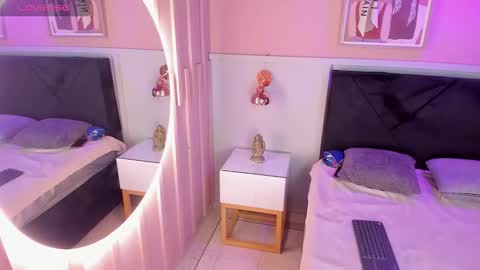 ruby  online show from November 1, 2025, 3:03 pm