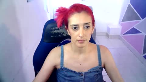 ruby_your_milf online show from December 27, 2024, 2:47 am