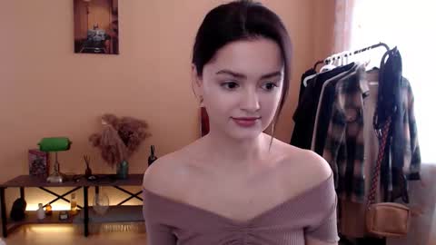 Snapshot of rubycute_ chatting on October 1, 2025, 5:35 am Ruby online show from October 1, 2025, 5:35 am