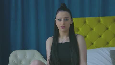 Snapshot of rubyhills chatting on February 20, 2026, 6:37 am Ruby online show from February 20, 2026, 6:37 am