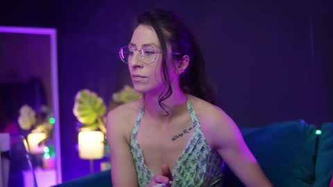  Ruby  online show from November 18, 2025, 11:15 pm