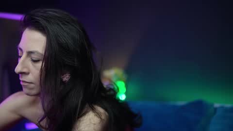  Ruby  online show from January 5, 2026, 10:57 pm