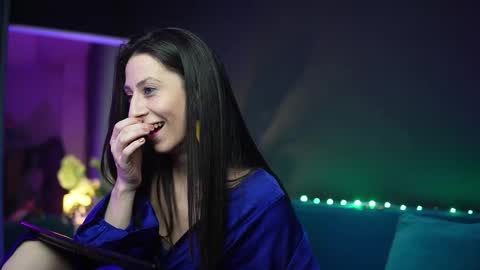  Ruby  online show from February 7, 2026, 11:19 pm