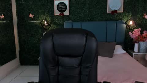 Ruby online show from November 1, 2025, 3:52 am