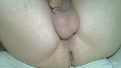 rudisuzzy 1 online show from February 4, 2025, 10:02 pm