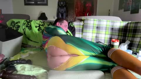 Snapshot of rudolphus_live_2018 chatting on April 9, 2026, 6:19 am andy leyfield online show from April 9, 2026, 6:19 am