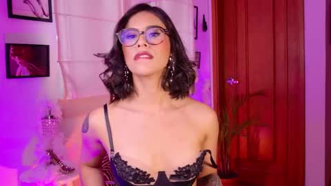 Rue online show from January 14, 2026, 6:35 pm