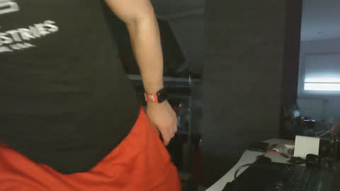 Chico que rico Caliente online show from January 7, 2025, 1:46 pm