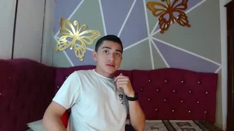 ruiz2416 online show from October 16, 2025, 11:22 am