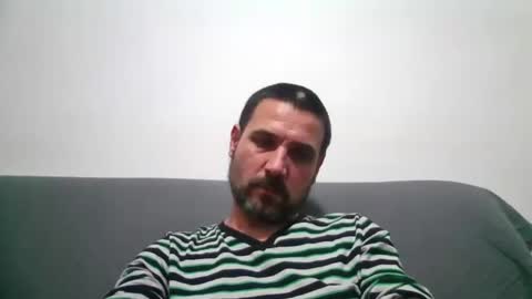 Snapshot of rul3ssuck chatting on December 9, 2024, 2:39 pm rul3ssuck online show from December 9, 2024, 2:39 pm