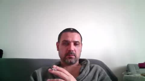Snapshot of rul3ssuck chatting on December 20, 2024, 8:17 am rul3ssuck online show from December 20, 2024, 8:17 am