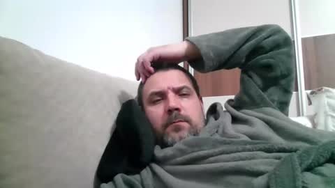 Snapshot of rul3ssuck chatting on February 28, 2025, 1:36 pm rul3ssuck online show from February 28, 2025, 1:36 pm