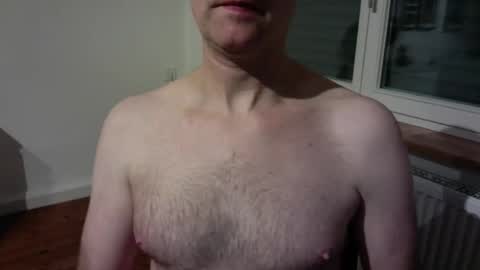 Snapshot of rum7777 chatting on February 26, 2025, 9:37 pm rum7777 online show from February 26, 2025, 9:37 pm