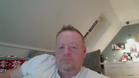 Snapshot of runepetter chatting on April 28, 2026, 8:47 pm bignorwegian online show from April 28, 2026, 8:47 pm